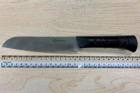Man arrested for allegedly having knife at Clementi coffee shop