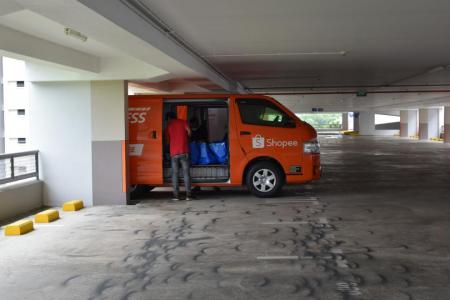 Pilot courier hubs on trial in 2 HDB carparks to aid delivery workers