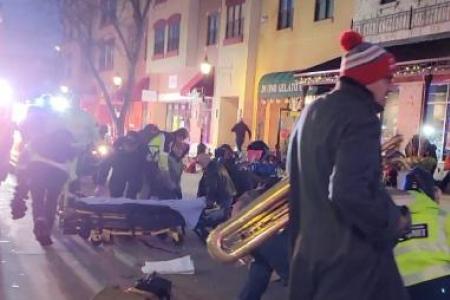 5 dead, more than 40 hurt as SUV plows through US Christmas parade