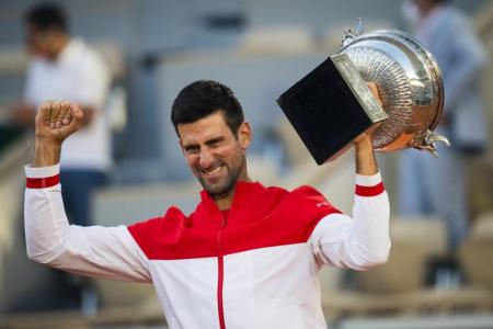 Covid ruling opens the French Open door to Novak Djokovic