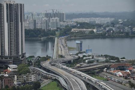 Heading to M'sia this long weekend? Expect heavy congestion at Causeway, says ICA