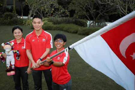 Commonwealth Games: Shuttler Terry Hee and powerlifter Nur Aini Yasli named S'pore's flagbearers