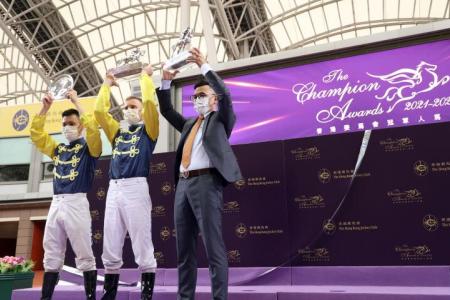 Jockey Purton, trainer Lor crowned HK champions
