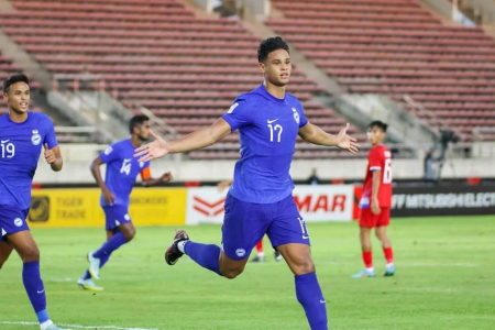 AFF Championship: Lions unconvincing in 2-0 win over Laos