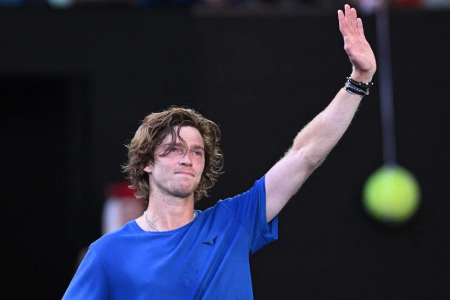 'Lucky' Rublev wins five-set epic to make Australian Open quarters