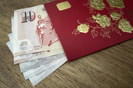 M’sian man says S’porean girlfriend complained about $10 hongbao from his parents