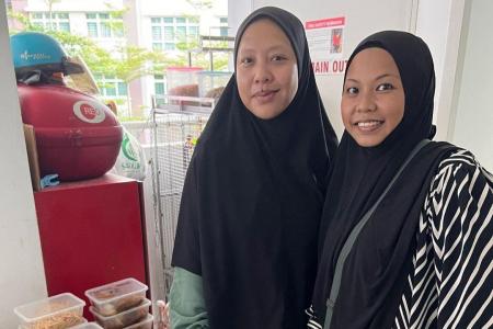 Home-based business owner sets up 'Free Food' station for Ramadan