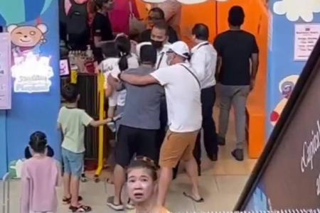 'Whole family die': Couples clash in front of their kids at indoor playground