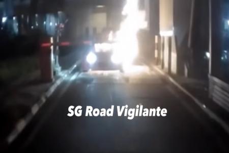 Car bursts into flames while entering S’pore 