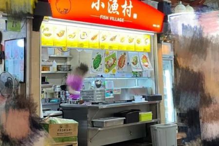 Hawker argues with couple for ‘stealing’ disposable chopsticks 