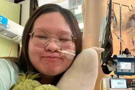 Teen in constant pain, but is all smiles as she shares about her 8 chronic conditions on TikTok 