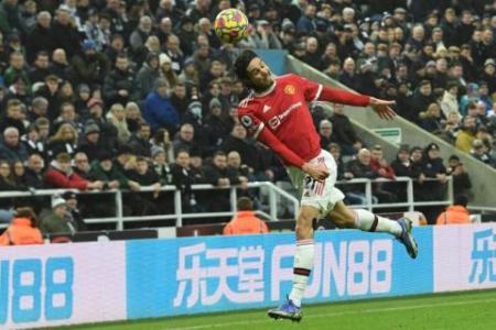 Cavani rescues Man Utd in Newcastle draw