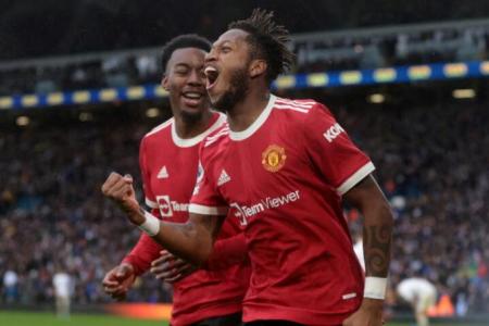 Fred, Elanga come off the bench to earn Man United 4-2 win in thriller at Leeds