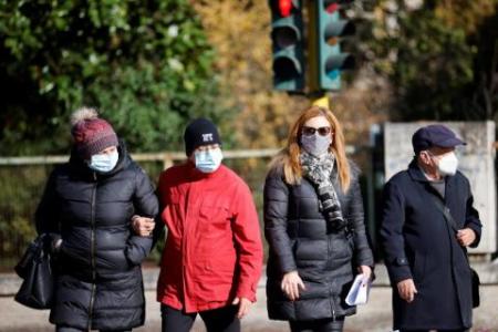 Italy makes outdoor mask wearing compulsory