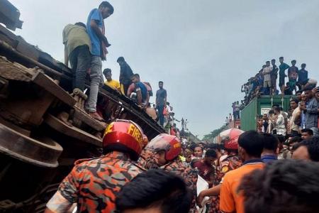 15 killed, over 100 injured in Bangladesh train crash