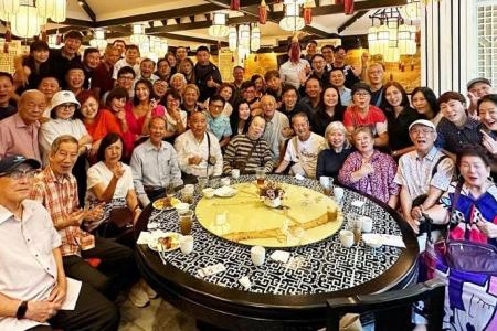 Xie Shaoguang makes rare appearance at gathering of former SBC artistes 