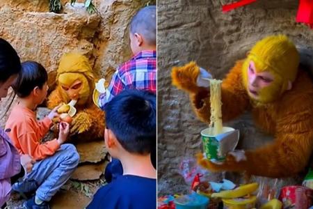 Chinese netizens go bananas over $1,000 job to dress as Monkey King and be fed by tourists