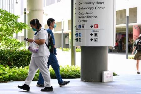 Hospitals and clinics in S'pore desperate for nurses, offering 'finder's fee' to staff