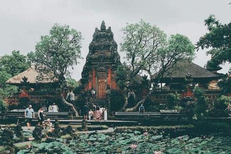 German tourist arrested after stripping naked, gatecrashing Bali temple ceremony