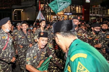 Indonesia bar chain shut after blasphemy charges over drinks promotion