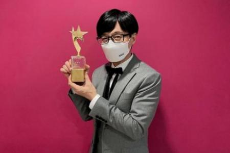 Running Man's Yoo Jae-suk wins yet another Grand Prize at MBC awards