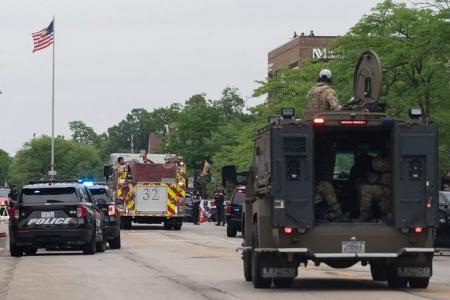 Suspected gunman arrested after killing at least 6 at Chicago July 4 parade