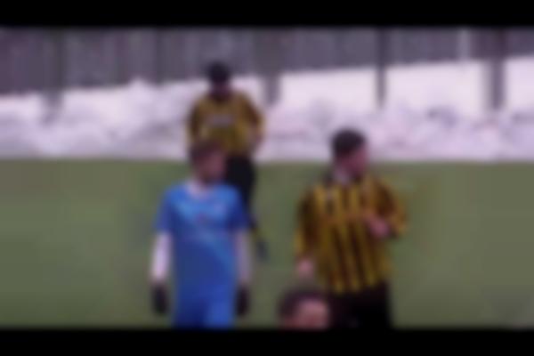''Hello!'' Ridiculous Ukrainian footballer answers his Mobile Phone during a football match!