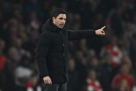Arsenal manager Mikel Arteta believes that his side&#039;s clash with Manchester City will not decide the Premier League title race yet.