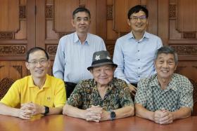 Gong’s Association of Singapore members (from left) Gong Yong Ping, Kong Kok Mun, Kiang Choon Tong, Gong Zheng Fa and Keng Kim Hong.