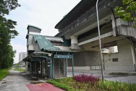 Teck Lee LRT station is the last station on the west loop of the Punggol LRT line that has yet to open.