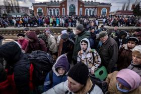 People waiting to board a train at Kramatorsk&#039;s central station, in Ukraine&#039;s Donetsk region, on April 5, 2022.