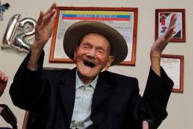Juan Vicente Pérez Mora, certified in 2022 by Guinness World Records as the world's oldest man, died on April 2, at the age of 114.