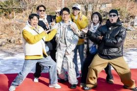 South Korean comedian Jee Seok-jin (third from left) returns to variety show Running Man following a hiatus for health reasons.