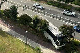 An eyewitness told Chinese-language outlet Shin Min Daily News that the driver returned to the bus after the crash and drove away.