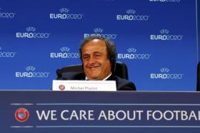 Uefa president Michel Platini is ready to shift the dates of the Champions League final in 2022 because of the World Cup in Qatar.