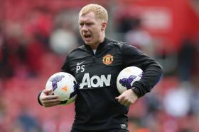 Former Man United Paul Scholes believes Louis van Gaal&#039;s preferred formation is limiting the club&#039;s goal output.