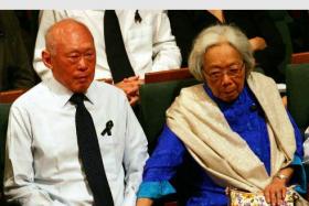 Mrs Lee Kuan Yew comforting her husband at the funeral service of Mr S. Rajaratnam at the Esplanade in 2006. 