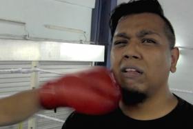 LESSON: See how our reporter fared against boxer Ridhwan Ahmad in the ring.