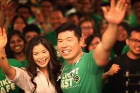 Courtsey of Mr Anthony Tan and Miss Chloe Tong, Singaporeans can enjoy $15 off two rides on GrabCar from June 27-28. 