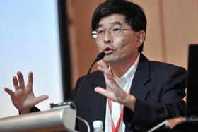 Senior research fellow Tan Tarn How of Institute of Policy Studies.