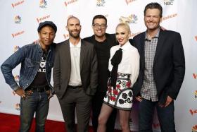 THE VOICE: Season 9 judges-coaches (from left) Pharrell Williams, Adam Levine, Carson Daly, Gwen Stefani and Blake Shelton.