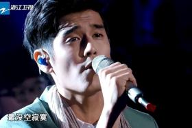 RISING STAR: Nathan Hartono on Sing! China.
