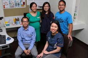 The EyeDEA team includes (clockwise, from bottom left) Dr Victor Koh, Dr Charmaine Chai, Dr Lai Yien, Mr Muhammad Azri and Ms Teri
Danielle Yeoh.