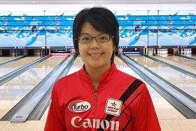 Singapore bowlers Jazreel and Cherie qualify for USBC Queens finals