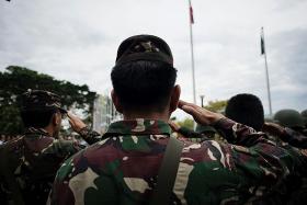 Flag ceremony performed in Marawi as fighting continues