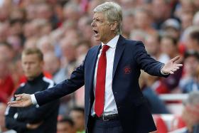 Wenger slams players for &#039;absolutely disastrous&#039; display