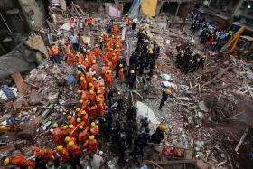 Mumbai building collapse death toll reaches 33