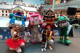 Fashion meets song-and-dance at Raffles City SpongeBob events