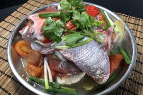 Hed Chef: Steamed emperor red snapper head