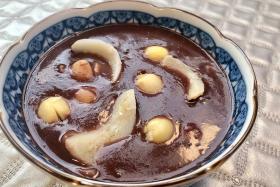 Celebrate Singapore&#039;s sweet successes with red bean dessert soup